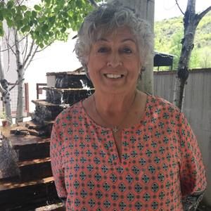 Meet your Posher, Dolores